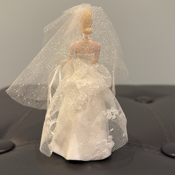 * Vintage* Hallmark | Barbie Keepsake Collectors Series Ornament-1997 - Picture 3 of 9